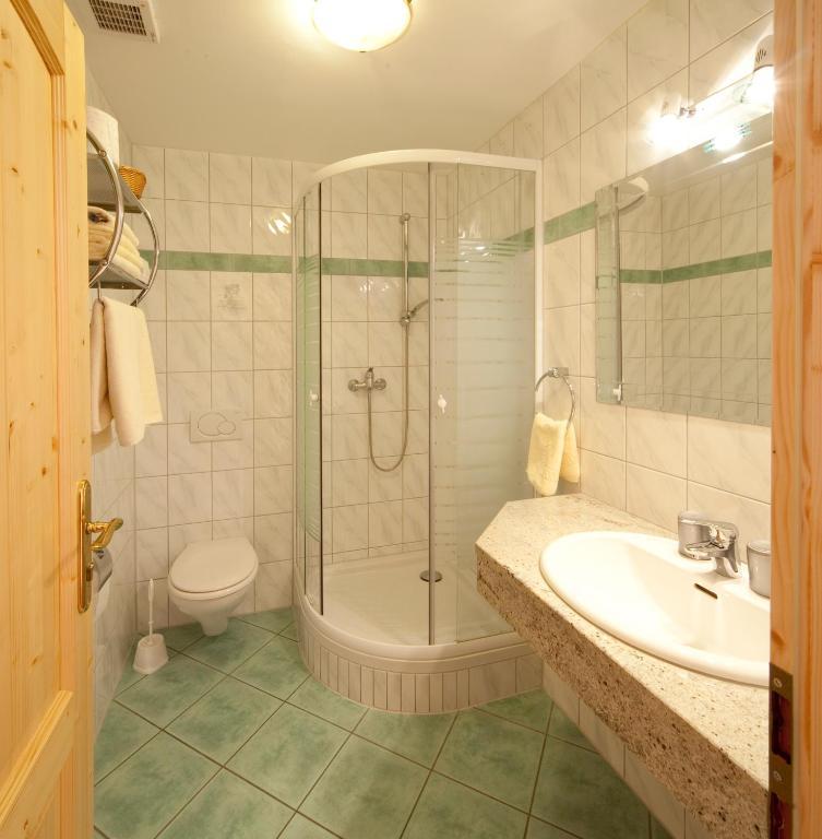 Landgasthof - Hotel Zum Stern Linden  Habitación foto